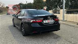 تۆیۆتا کامری